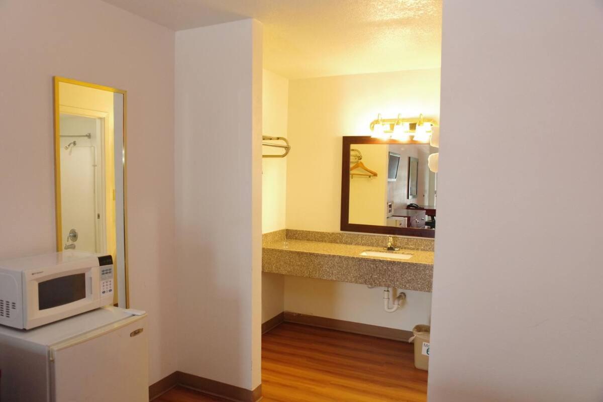 Motel Executive 2*